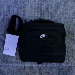 Nike Futura Hard Shell Lunch box kids. Black insulated